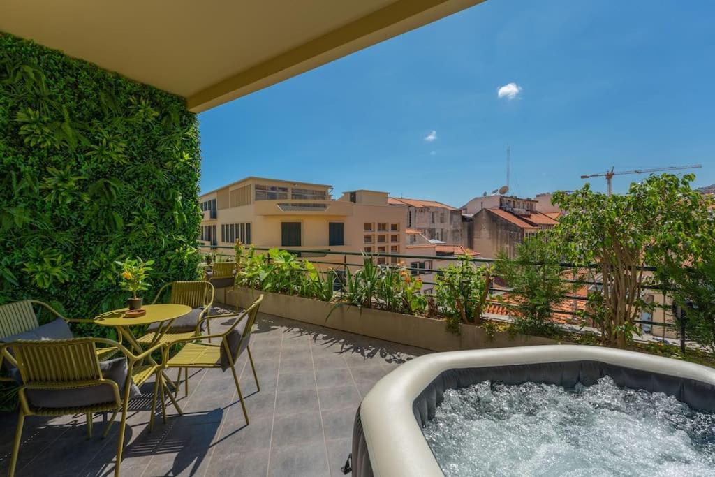 Super Anadia - Olive Apartment Funchal  Bagian luar foto