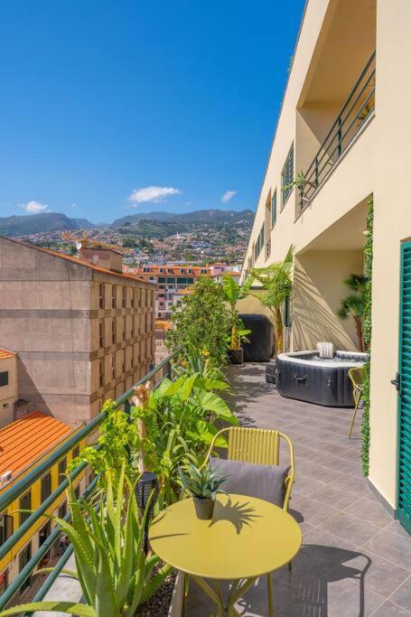 Super Anadia - Olive Apartment Funchal  Bagian luar foto
